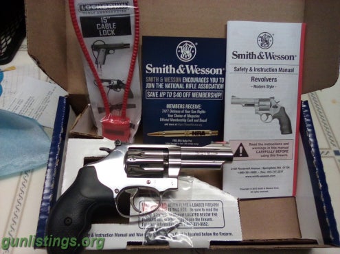 Pistols SMITH AND WESSON MODEL 63 REVOLVER 22LR