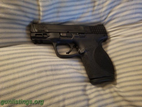 Pistols Smith And Wesson MP 2.0 .40