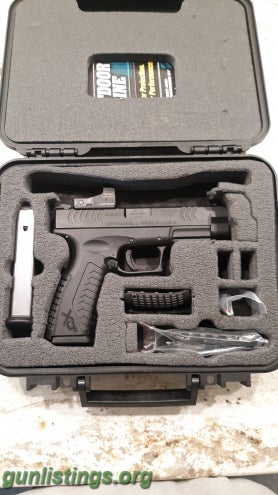 Pistols Springfeild Xdm 9mm