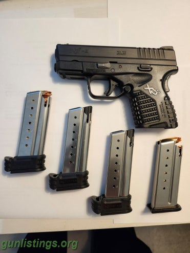Pistols Springfield XD-S  3.3   9mm
