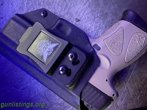 Pistols Taurus G2C 9mm 2 Mags And A Holster