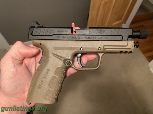 Pistols XD Mod2 Threaded 9mm Never Fired