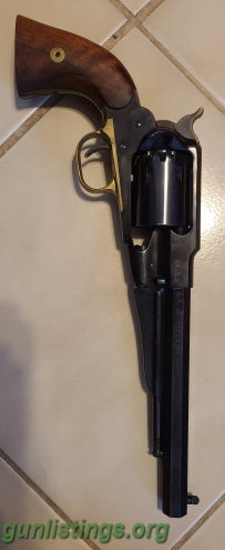 Collectibles Two Pietta Black Powder Pistols With Accessories