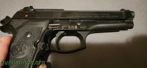 Pistols Beretta M92fs, 6mags. Holster