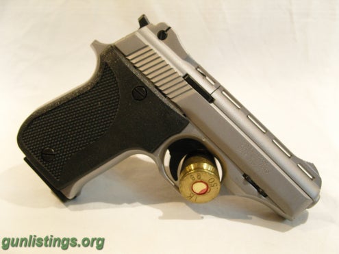 Pistols Phoenix Arms HP22A  (.22LR)