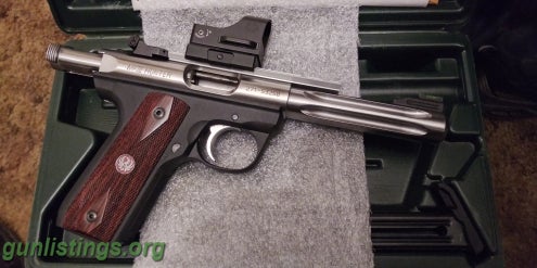 Pistols Ruger MK III Hunter 22