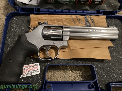 Pistols Smith & Wesson Model 617 With 750 Rounds