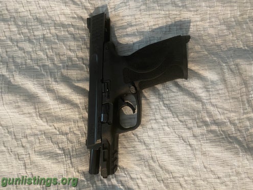 Pistols Smith & Wesson M&P9 M2.0 9mm
