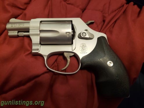 Pistols Smith And Wesson 38 SPL Revolver Model 637 & Ammo
