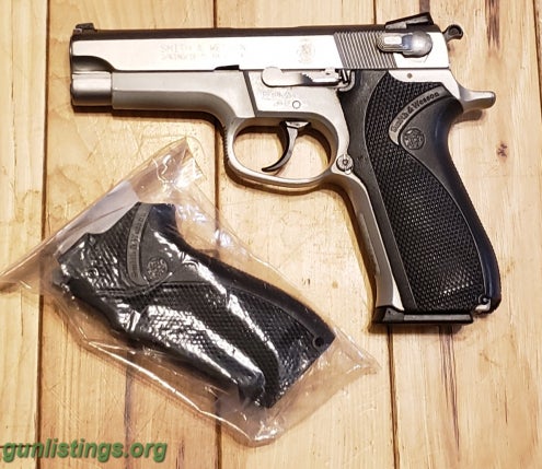 Pistols Smith And Wesson 9mm