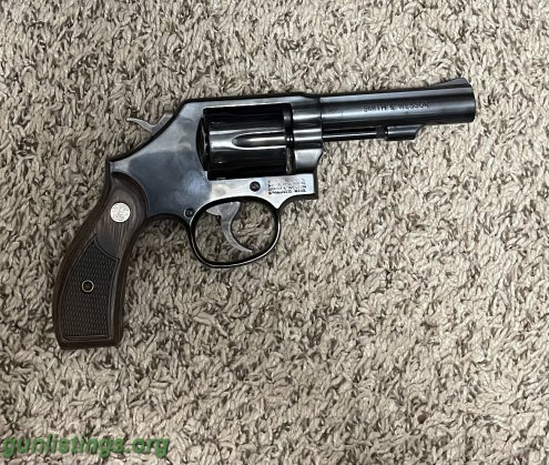 Pistols Smith&Wesson Model 10