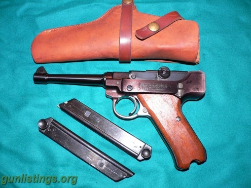 Pistols Stoeger - Luger, 22lr, 2 Mags & Holster.
