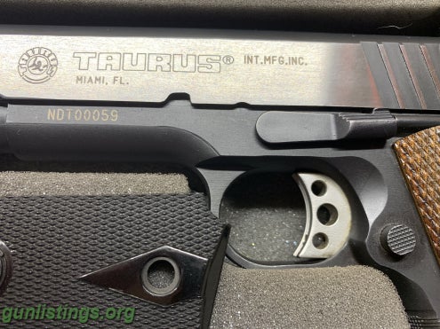Pistols Taurus 1911 .45