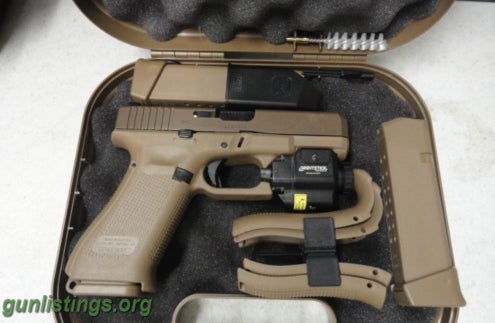 Pistols Glock 19X 19 X 9MM With Nightstick Light Laser