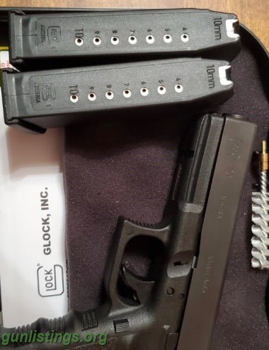 Pistols Glock 20SF Gen 3