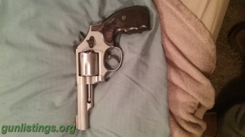 Pistols Smith&Wesson Model 66 Combat 357. New Shape. Extra Grip