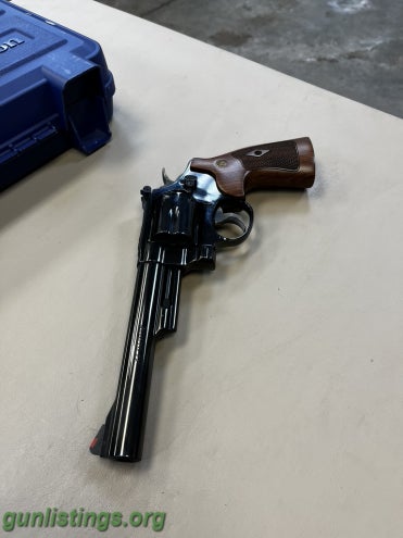 Pistols S&W Model 29 44 Mag