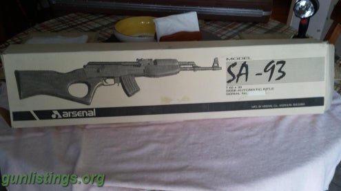 Rifles Arsenal SA-93 AK-47