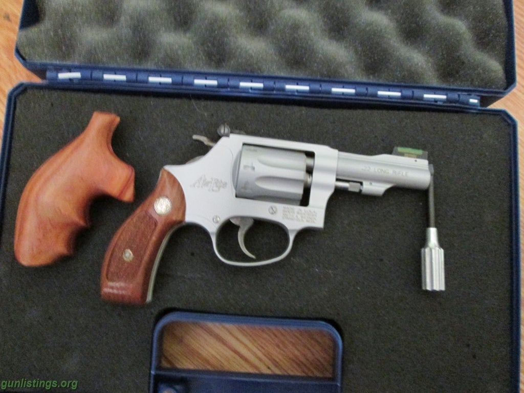 Gunlistings.org - Pistols S&W Model 317-1 Air Lite 22 L.R.
