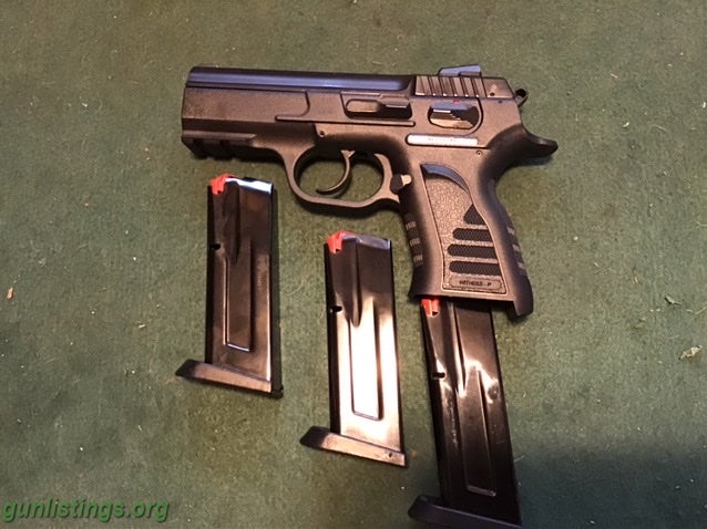 Pistols EAA Tanfoglio Compact 9mm