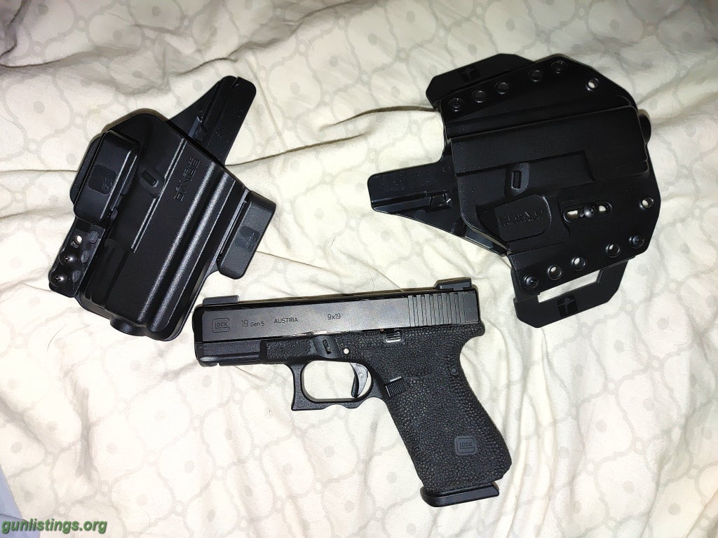 Pistols Glock 19 Gen 5 And Extras