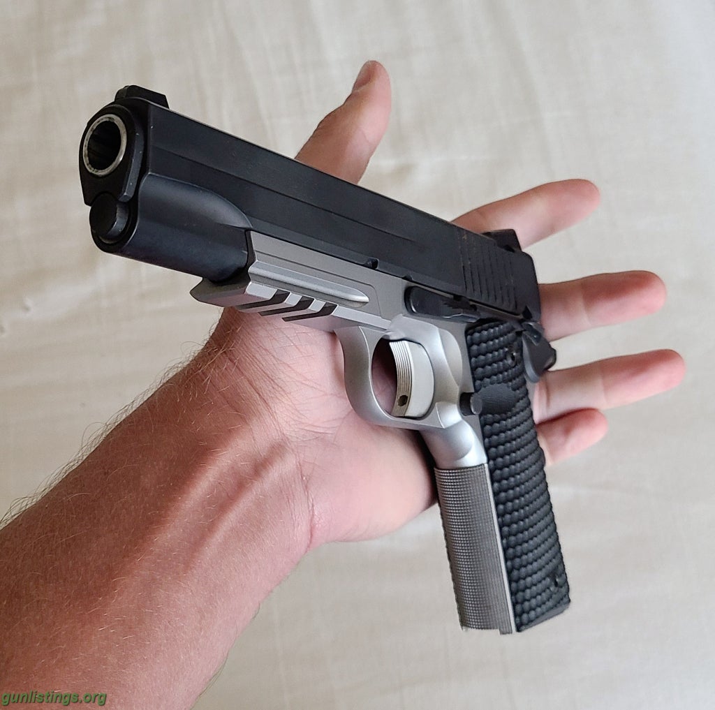 Pistols *SIG 1911 TACOPS Custom 2tone