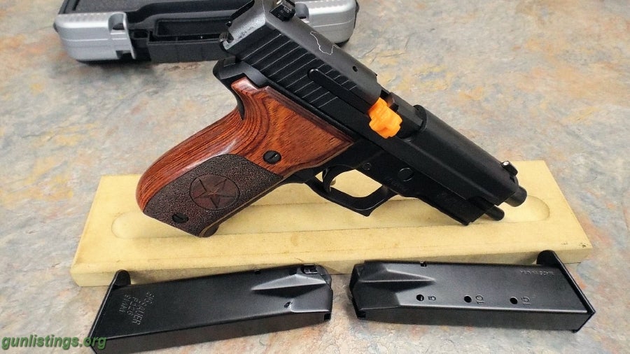Pistols SIG Sauer -- SIG P226R TEXAS - 9MM - E26R-9-TX - 167099
