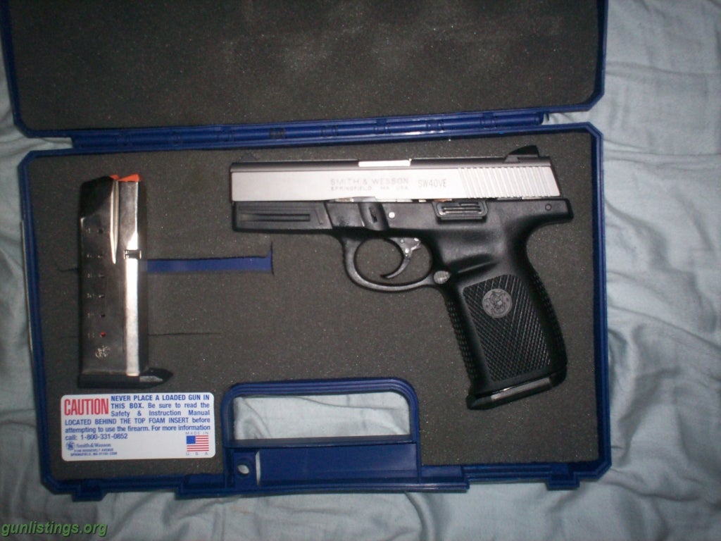 Pistols Smith & Wesson 40 Cal  Model SW40VE