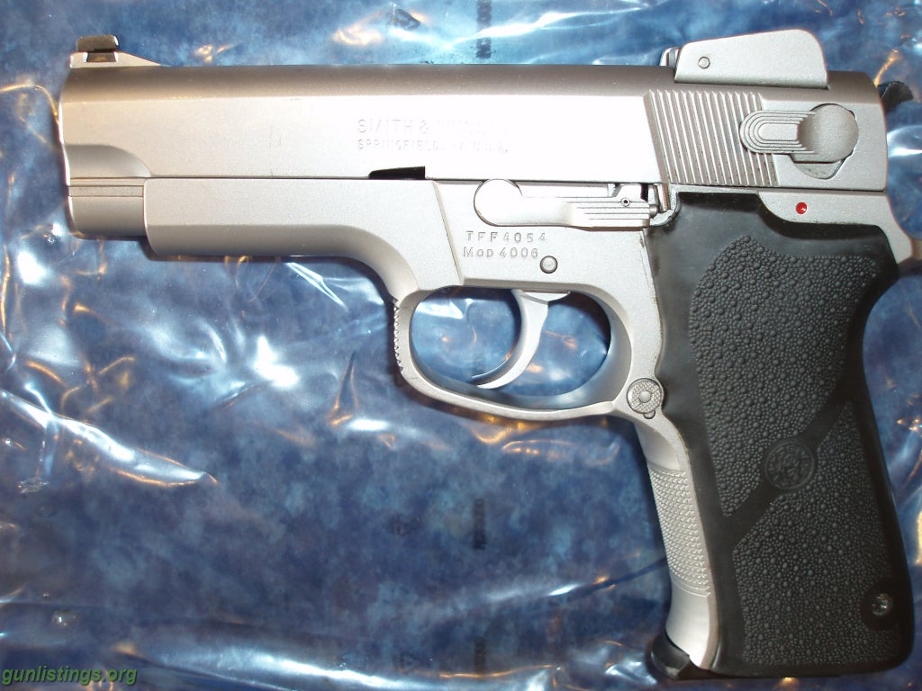 Gunlistings pistols s w 4006 ss 40