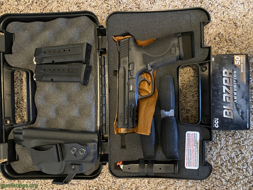 Pistols S&W M&P2.0C 9mm Package W/Ammo