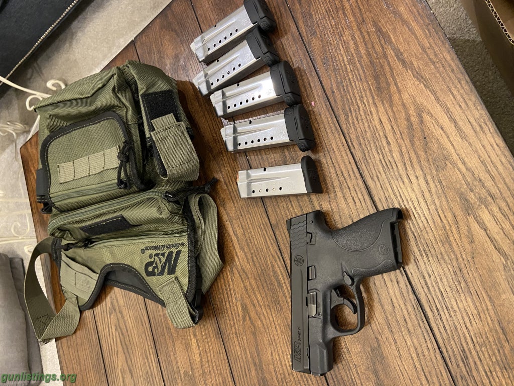 Pistols S&W MP Shield (w/5 Mags And SW Bag)