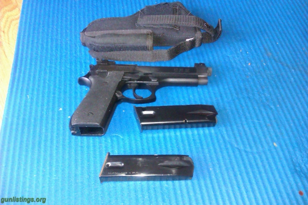 Pistols Taurus Pt92