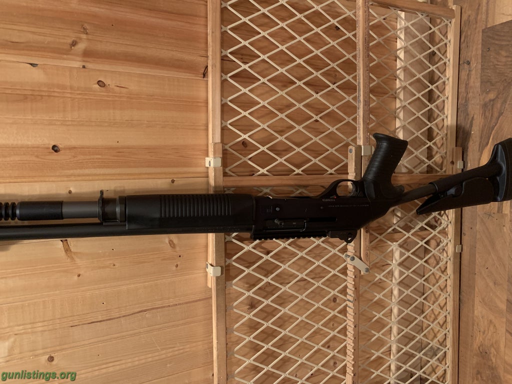 Shotguns Benelli M4 M1014