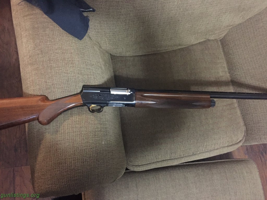 Shotguns Browning A5 Magnum 12. Japan.