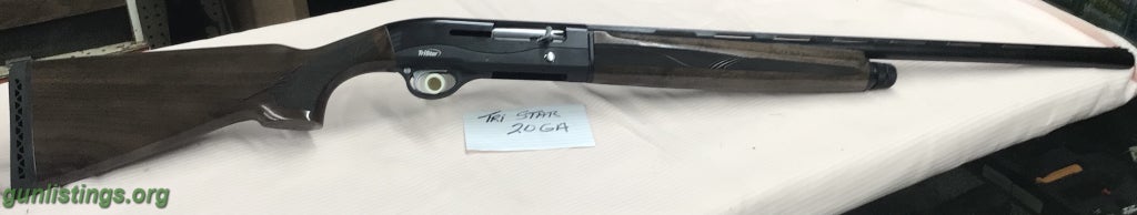Shotguns TRI STAR 20 Ga Semi Auto ( Wood Stock )