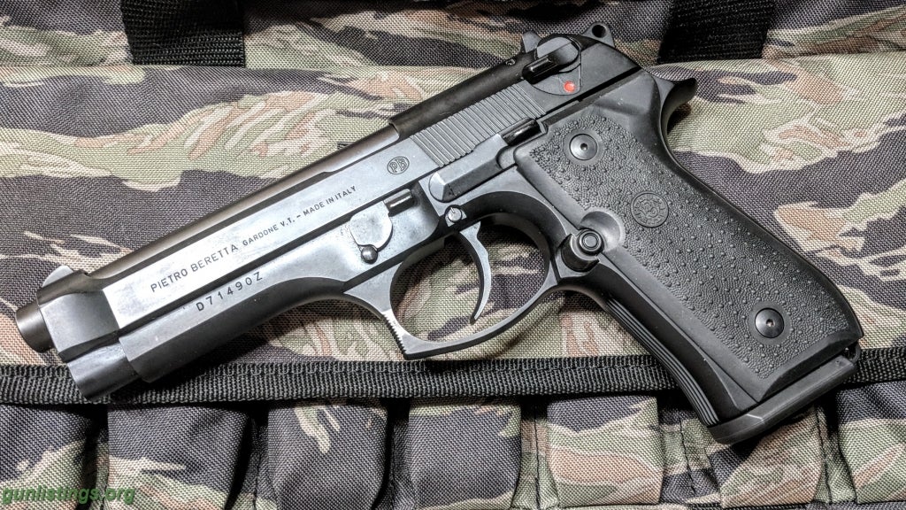 Pistols Beretta 92F