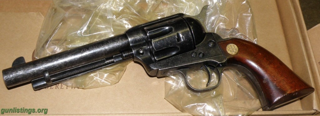 Pistols Beretta Stampede Revolver Antique Finish 45C 5.5 Factor