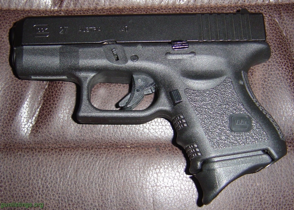 Gunlistings.org - Pistols Glock Model 27 .40 Sub Compact Like New