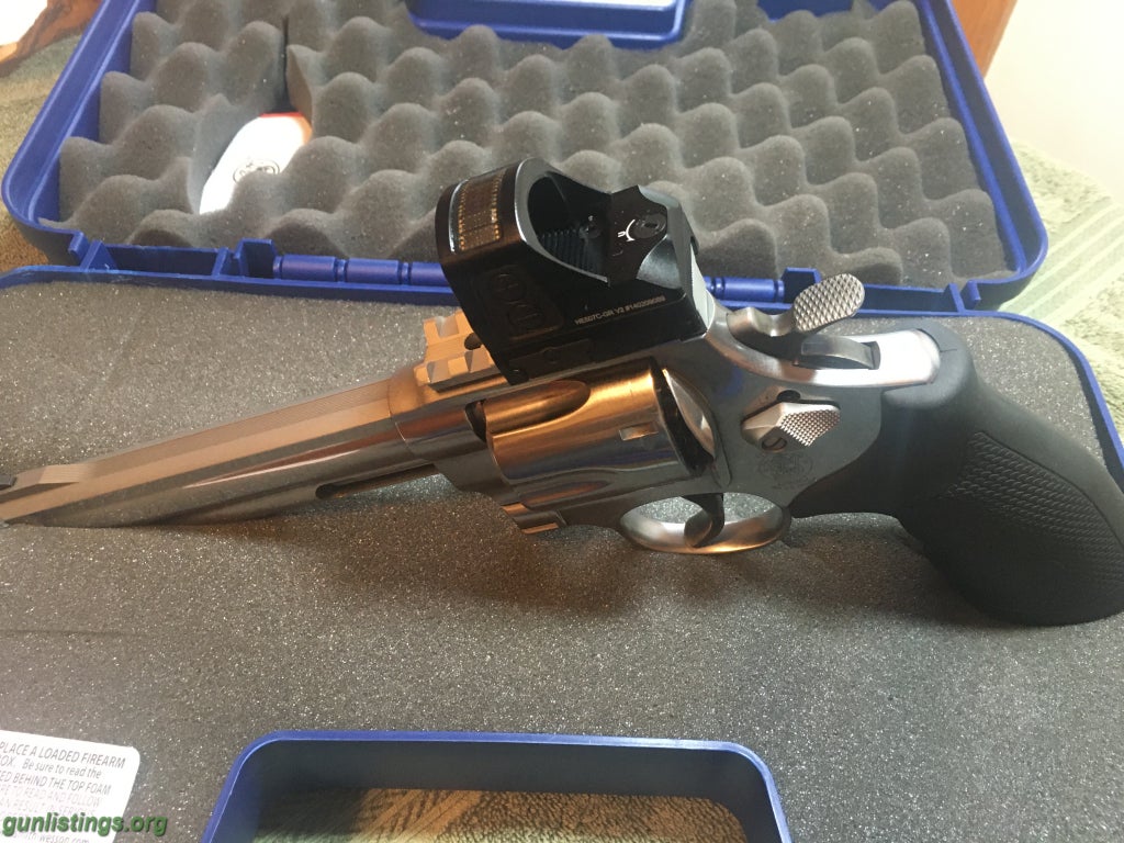 Pistols Smith & Wesson 629 Classic