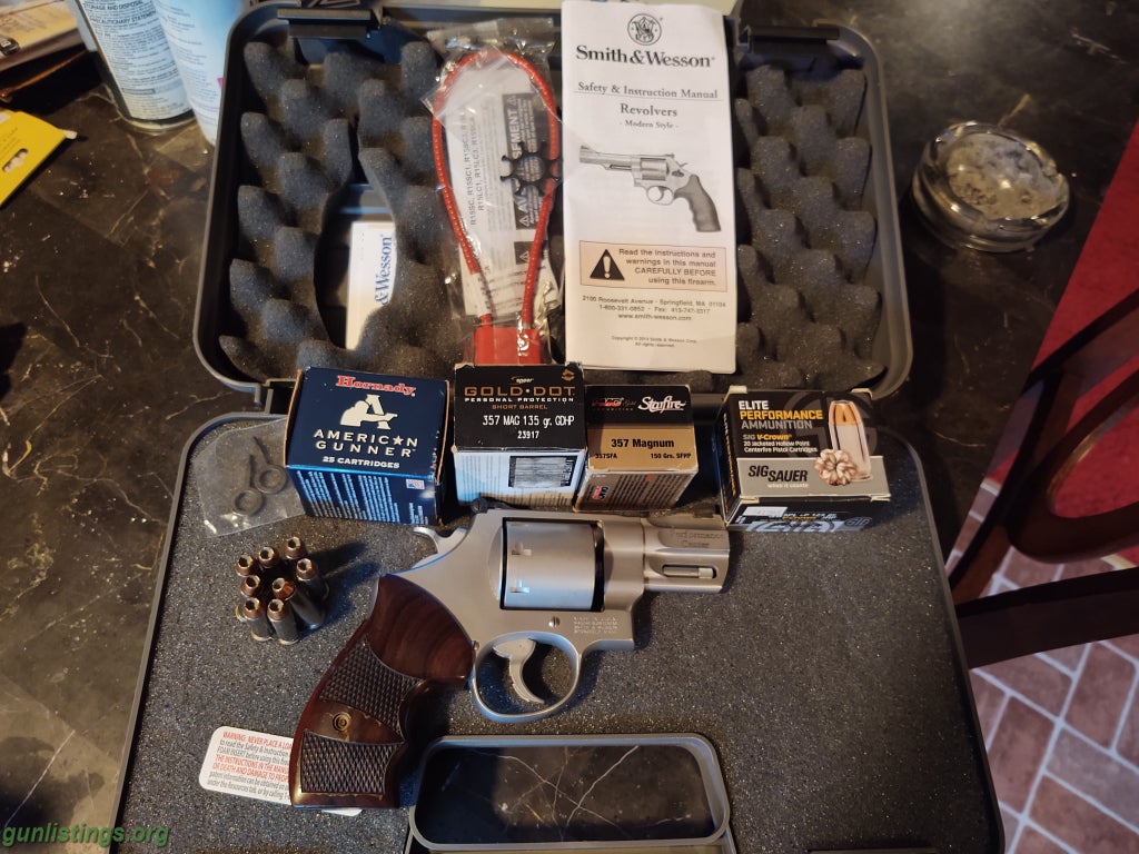 Pistols Smith & Wesson 8 Times Revolver