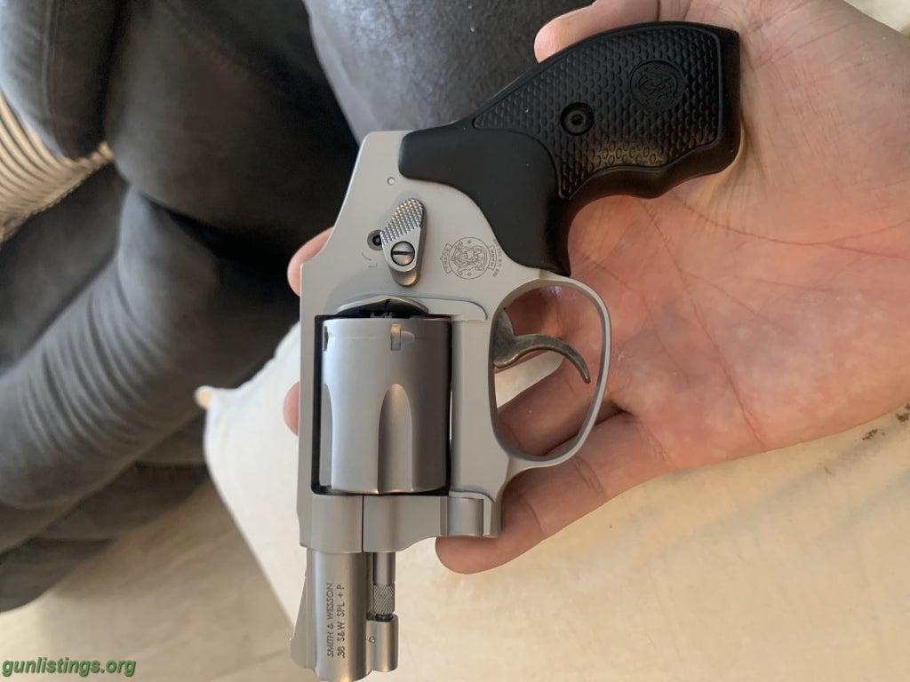Pistols Smith And Wesson .38