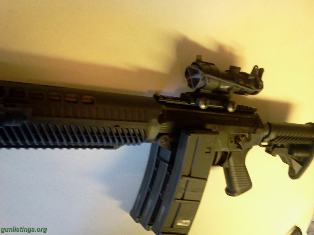 Gunlistings.org - Rifles Sig 223/ Acog Scope