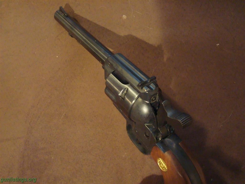 single action pistol