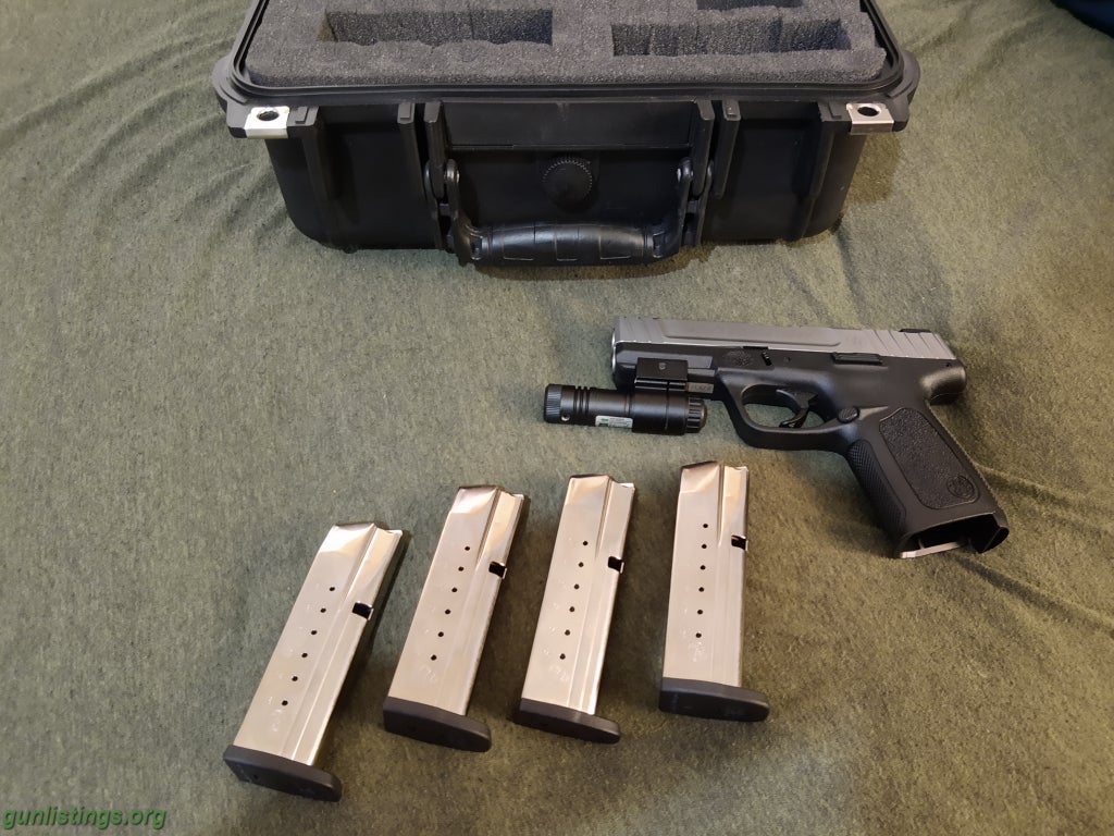 Pistols Smith & Wesson SD9VE (9MM)